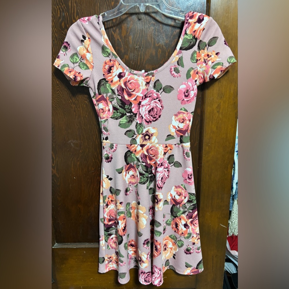 rue21 Pink Floral Short Sleeve Mini Dress Womans Size XS